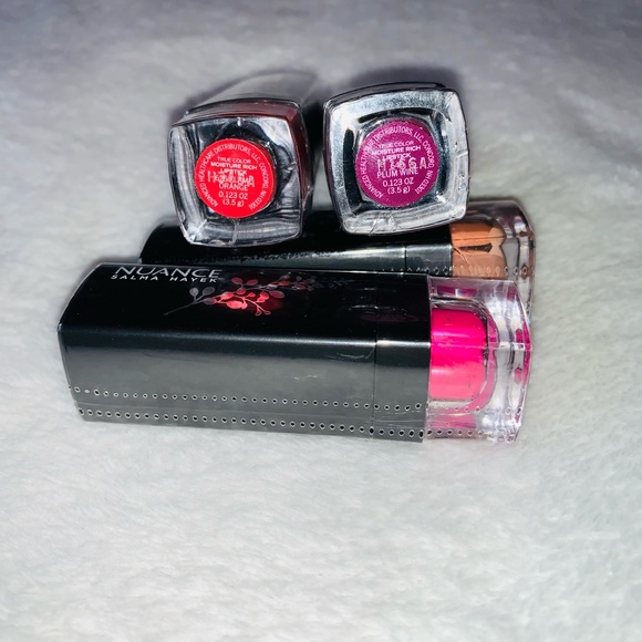 Lipstick - Picture 2 of 4